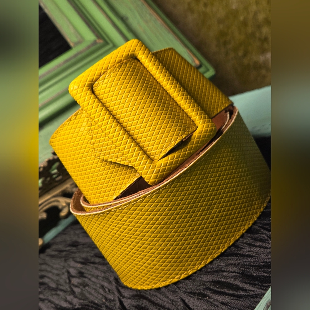 Vntg 80s Goodheart Leather Yellow Diamond Textured Women's Belt Sz M-L